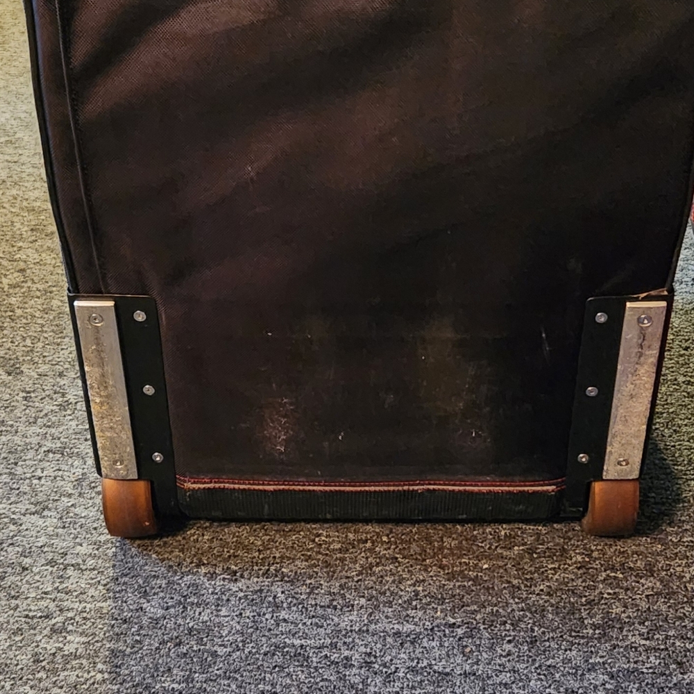 Luggage - Picture 14 of 17